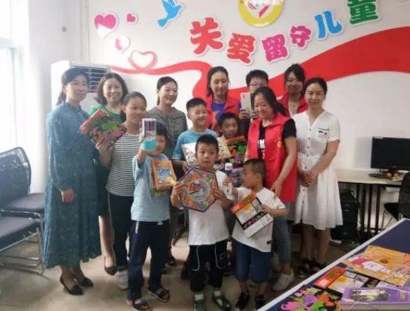 主人在医院死亡，忠犬每天守在医院门口，已经守了四个月仍在继续
